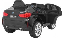 Elektromobilis BMW X6M, lakuotas juodas