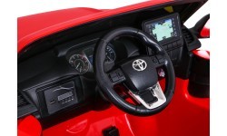 Toyota Hilux elektromobilis vaikams, raudonas