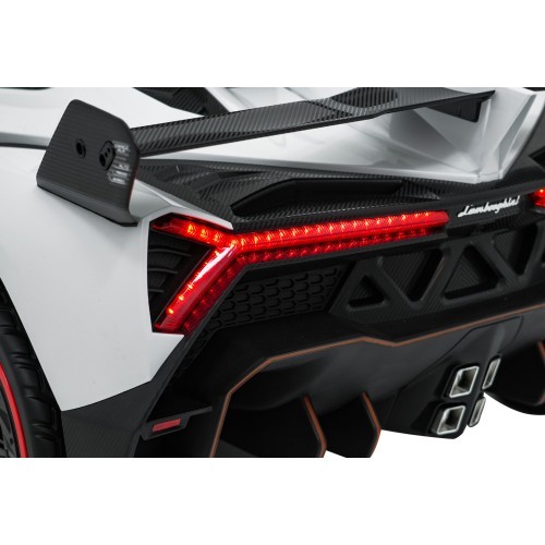 Электромобиль Lamborghini Veneno, белый