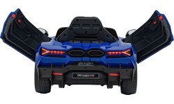 Электромобиль Lamborghini Revuelto, синий