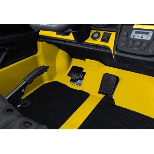 Vehicle Lamborghini Revuelto XL STRONG Yellow