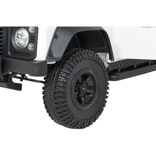 Электромобиль Land Rover Defender 110 SVX Concept белый