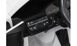 Vehicle Porsche 911 GT 3 White