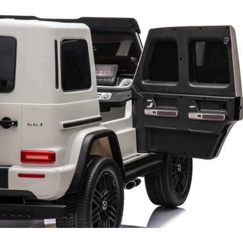 Mercedes Benz G63 AMG XXL vehicle White