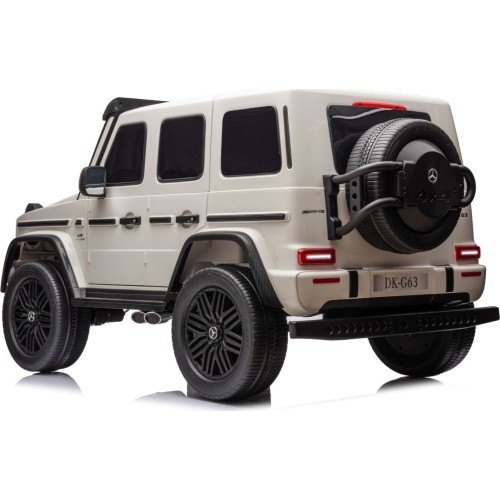 Mercedes Benz G63 AMG XXL vehicle White