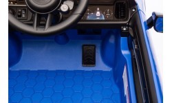 Vehicle Porsche Cayenne Blue