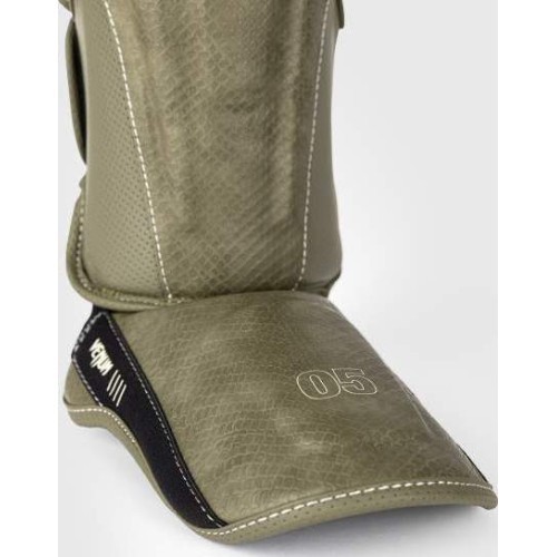 Защита голени Venum Impact Evo Scales, зелёная (Army Green)