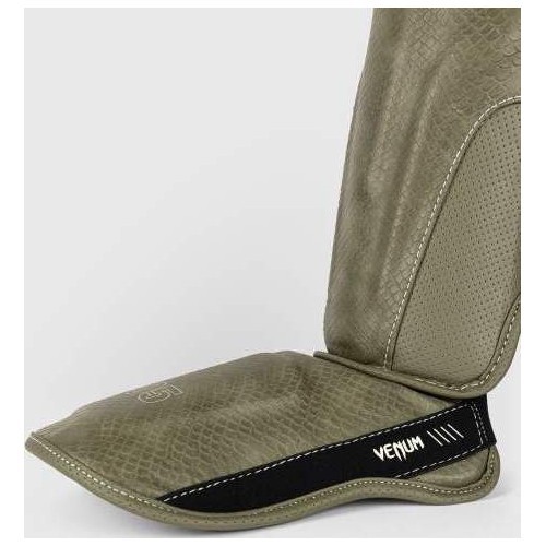 Защита голени Venum Impact Evo Scales, зелёная (Army Green)