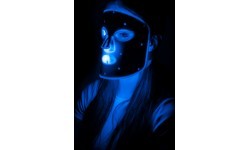 Аккумуляторная силиконовая LED-маска для светотерапии inSPORTline Santorina