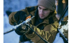 Fiskars automobilinis sniego šepetys su ledo grandikliu