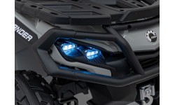 Keturratis Can Am Outlander ATV su valdymo pultu, pilkas
