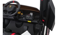 Elektromobilis Lamborghini Veneno, baltas