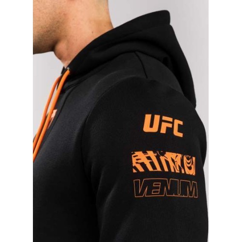 Vyriškas UFC Zenith by Venum Authentic Fight Week džemperis su gobtuvu, juodas