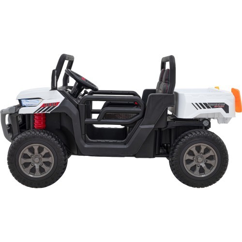 Pick-up vehicle Speed 900 White