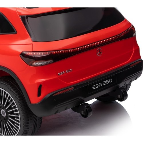 Электромобиль Mercedes Benz EQA 250, красный