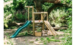 Playinfg Platform Plum Discovery Woodland Treehouse