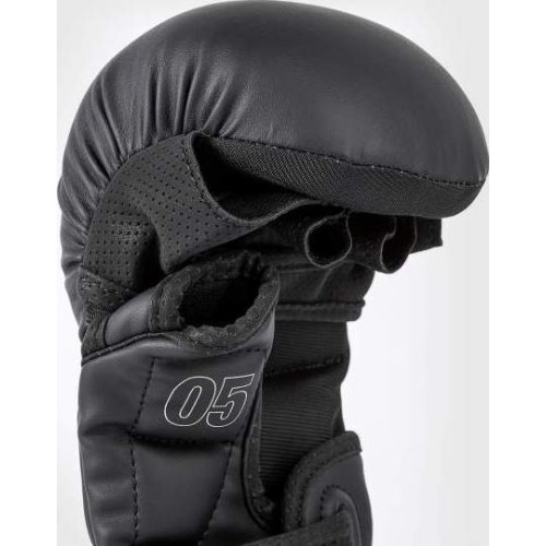 Перчатки для MMA Venum Impact Evo Sparring, черные