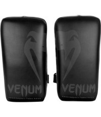 Боксёрские лапы Venum Giant, чёрные (пара)
