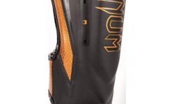Venum Elite Evo blauzdų apsaugos, juoda/bronzinė