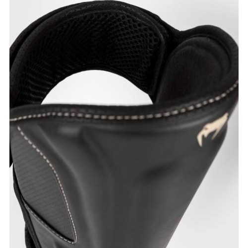 Venum Impact Evo blauzdų apsaugos – juodos