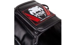 "Venum Elite Iron" geležiniai galvos apdangalai - juodi