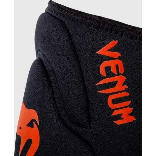 Venum Kontact kelių apsaugos, pora, juoda/raudona