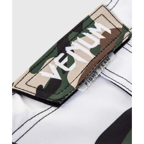 MMA šortai Venum Camo Hero, žali/rudi