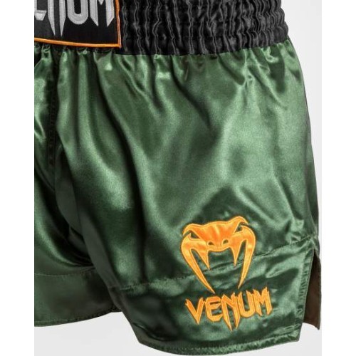 Venum Classic Muay Thai šortai, žali/juodi/auksiniai
