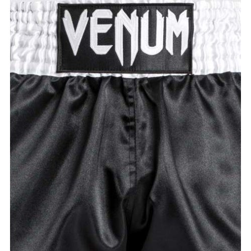 Venum Classic Muay Thai šortai, juoda/balta/balta