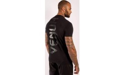 T-shirt Venum Giant - Matte/Black