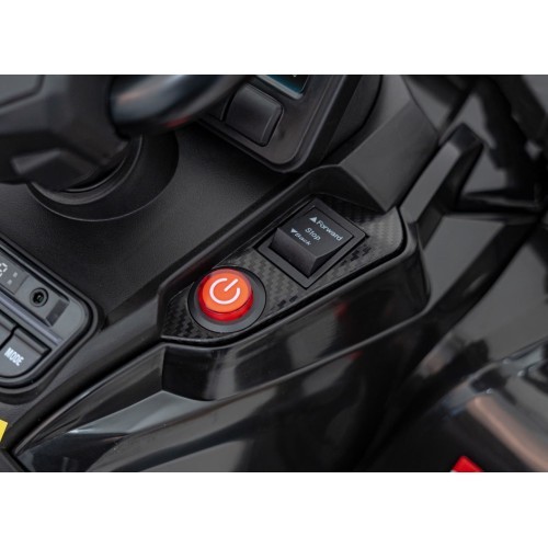 Keturratis Can Am Outlander ATV su nuotolinio valdymo pultu, juodas