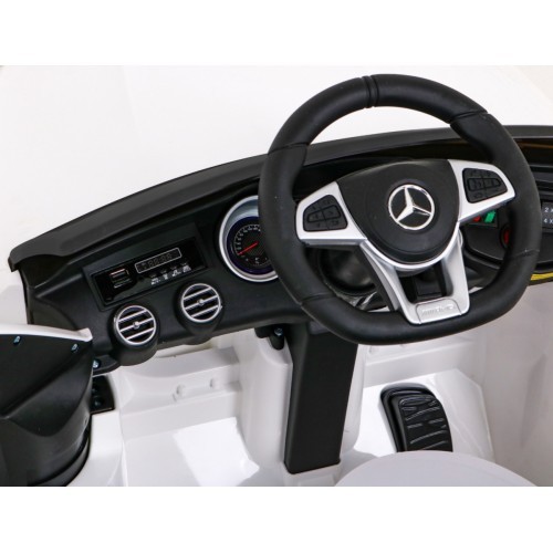 Elektromobilis vaikams Mercedes Benz GLC63S, baltas