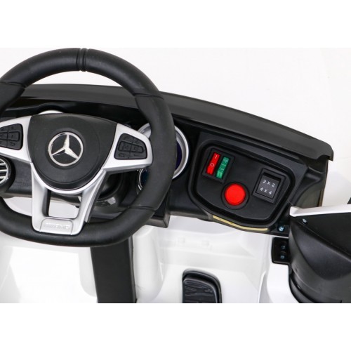 Elektromobilis vaikams Mercedes Benz GLC63S, baltas