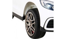 Vehicle Mercedes Benz GLC63S White