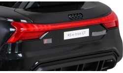 Audi RS E-Tron GT juodas