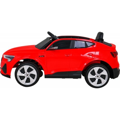 Elektromobilis Audi E-Tron Sportback, raudonas