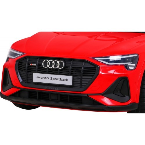 Электромобиль Audi E-Tron Sportback, красный