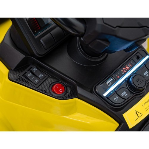 Keturratis Can Am Outlander ATV, geltonas
