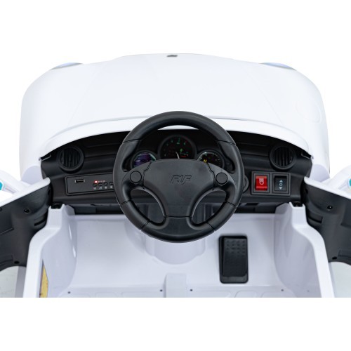 RUF CTR3 White Vehicle