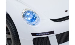 Elektromobilis RUF CTR3, baltas