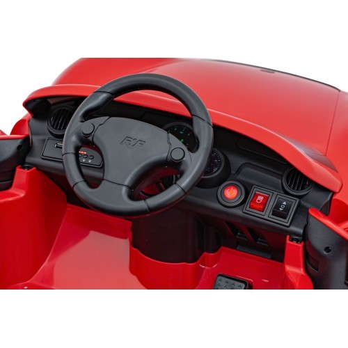Elektromobilis RUF CTR3, raudonas