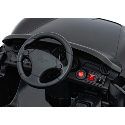 Elektromobilis RUF CTR3, juodas