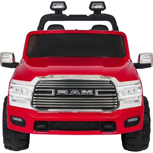 RAM 3500 raudonas elektromobilis