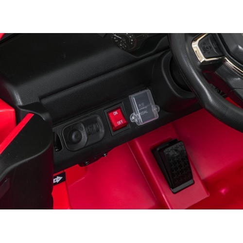 Электромобиль RAM 3500 красный