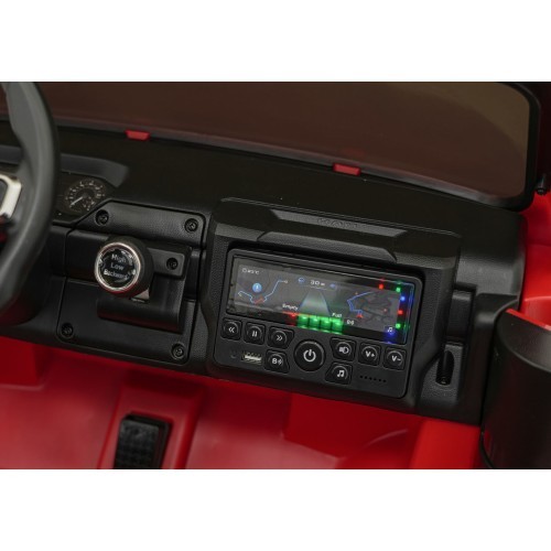 RAM 3500 raudonas elektromobilis