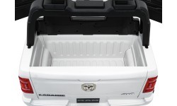 Электромобиль RAM 3500, белый
