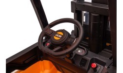 Погрузчик JCB, жёлтый