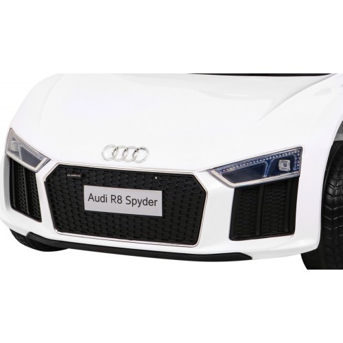 Vehicle Audi R8 White