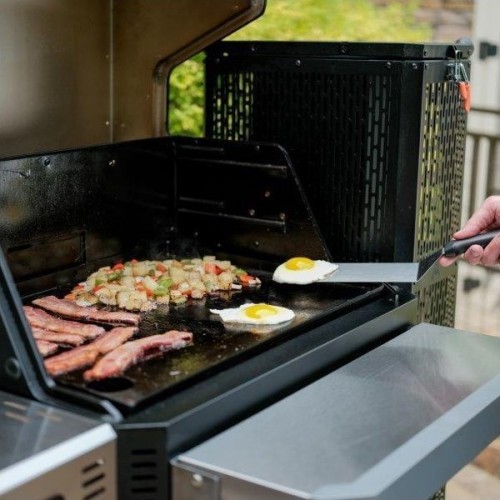 Masterbuilt Gravity Series 800 Outdoor Grill & Smoker