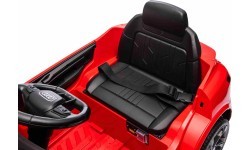 Elektromobilis Audi SQ8 raudonas